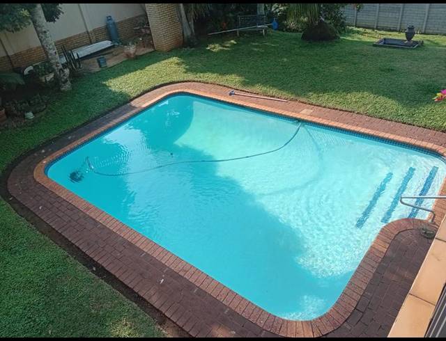 5 BEDROOM HOUSE FOR SALE IN MTUNZINI